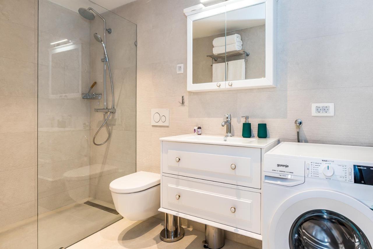 Luxury Apartments Azalea Primošten Екстериор снимка