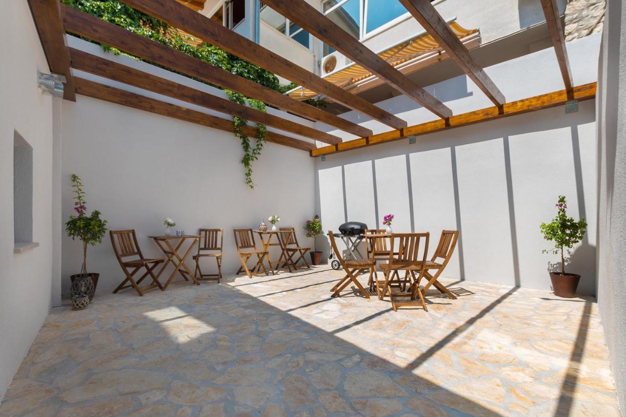 Luxury Apartments Azalea Primošten Екстериор снимка