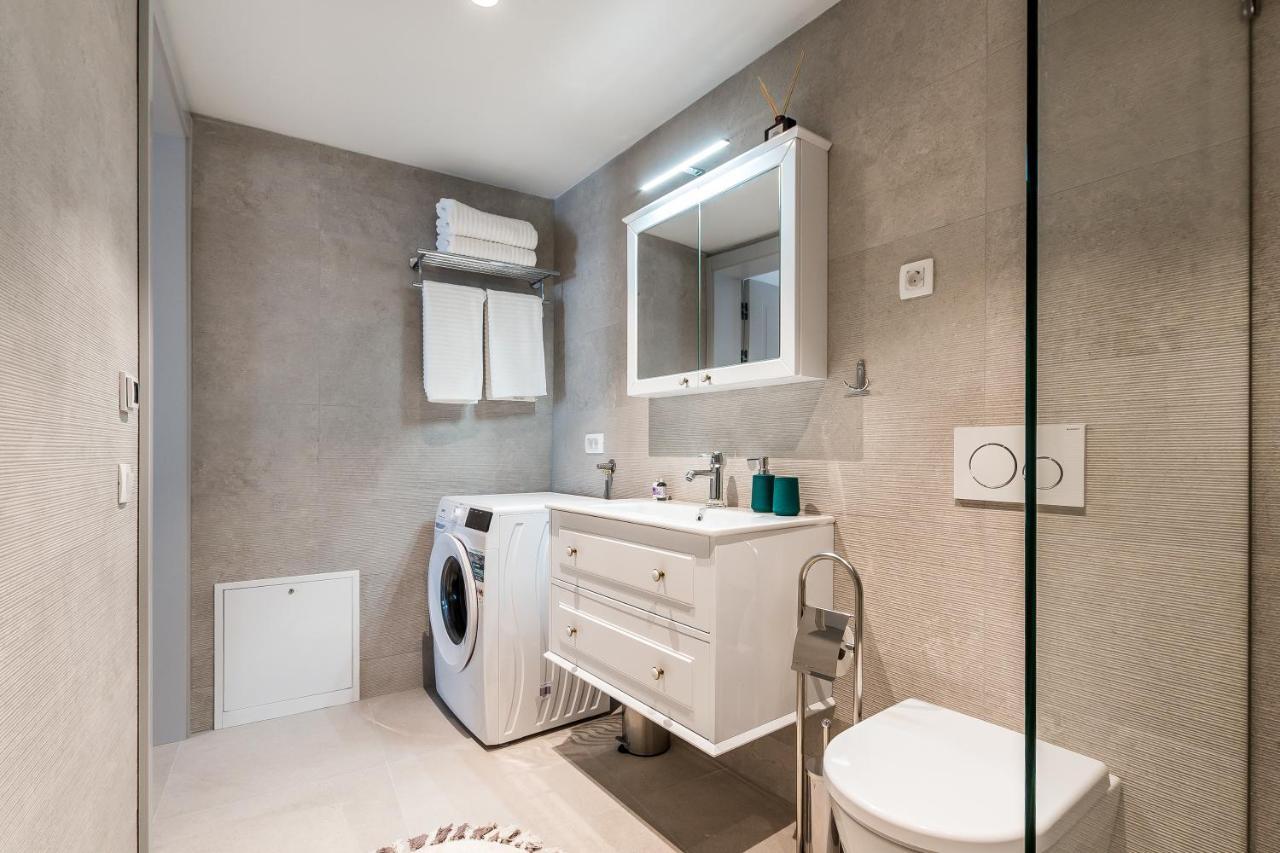 Luxury Apartments Azalea Primošten Екстериор снимка