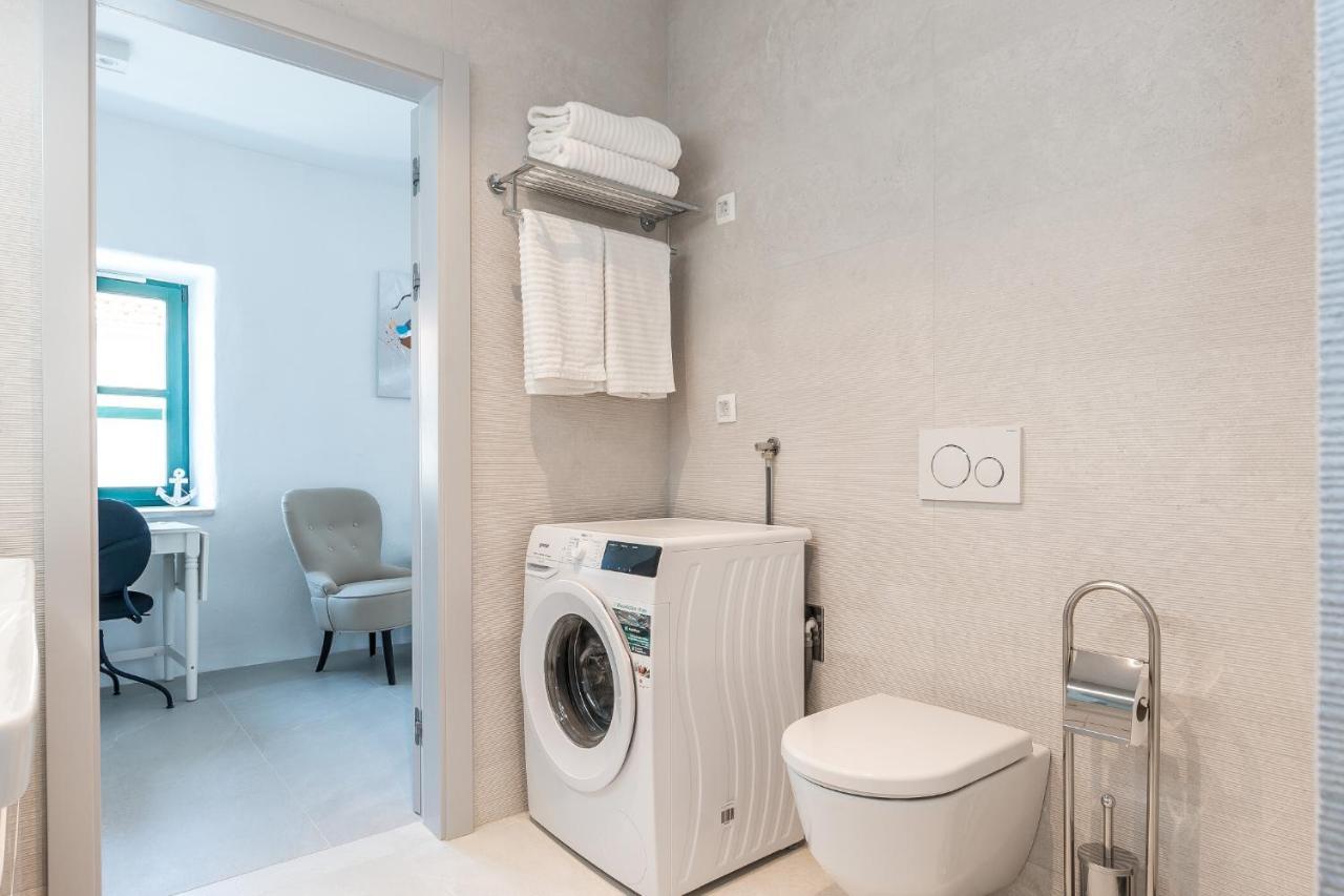 Luxury Apartments Azalea Primošten Екстериор снимка